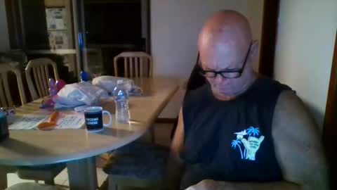 shaneo781570 online show from 04/04/26, 05:10