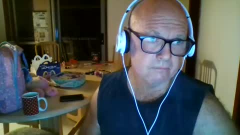 shaneo781570 online show from 04/10/26, 06:23