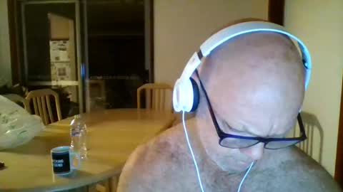 shaneo781570 online show from 04/12/26, 05:18