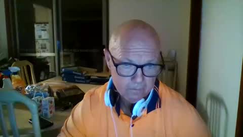 shaneo781570 online show from 04/14/26, 06:36