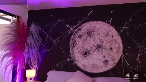 Snapshot of shaniadaniels chatting on 12/16/25, 08:36 ShaniaDaniels online show from 12/16/25, 08:36