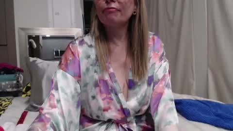 Snapshot of shannon07 chatting on 03/06/25, 02:41 Shannon07 online show from 03/06/25, 02:41