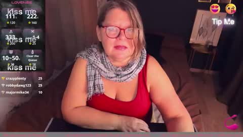 Shannon online show from 09/19/25, 06:08