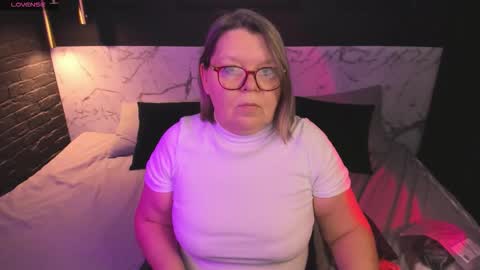 Shannon online show from 11/17/25, 12:55