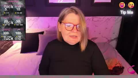 Shannon online show from 11/25/25, 05:07