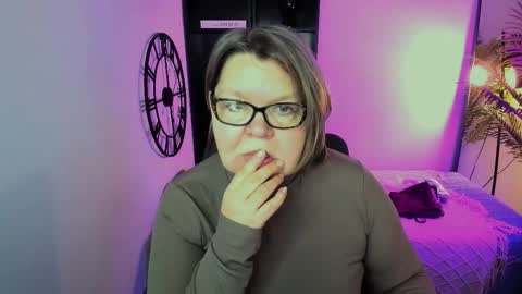 Shannon online show from 03/30/26, 01:01