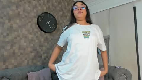 SHANON online show from 10/03/25, 12:13