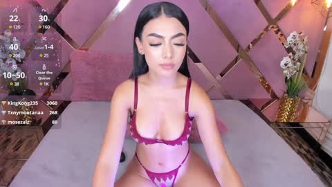 Snapshot of shanonclark chatting on 01/17/25, 01:15 SHANON online show from 01/17/25, 01:15