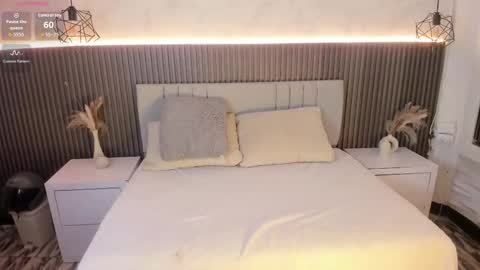 Snapshot of shanonclark chatting on 10/07/25, 07:11 SHANON online show from 10/07/25, 07:11