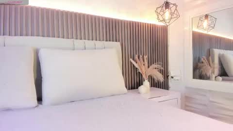 Snapshot of shanonclark chatting on 10/27/25, 07:07 SHANON online show from 10/27/25, 07:07