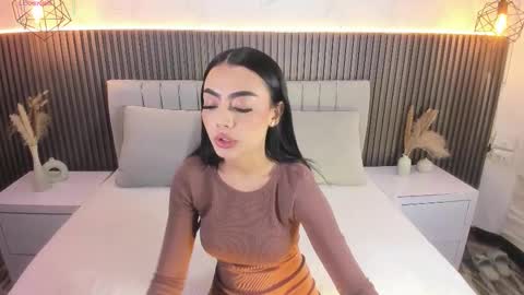 Snapshot of shanonclark chatting on 11/26/25, 07:15 SHANON online show from 11/26/25, 07:15