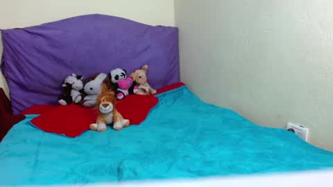 Snapshot of shantal_houston chatting on 12/17/24, 11:59 Shantal online show from 12/17/24, 11:59