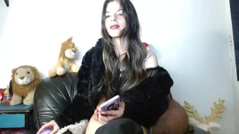 Shantal online show from 03/15/26, 05:13