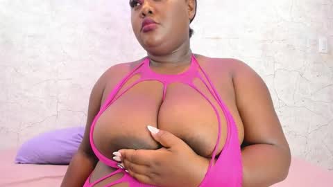 Shantal online show from 10/15/25, 01:17