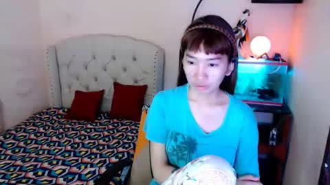 SHANTA FOX  s online show from 10/22/25, 12:55