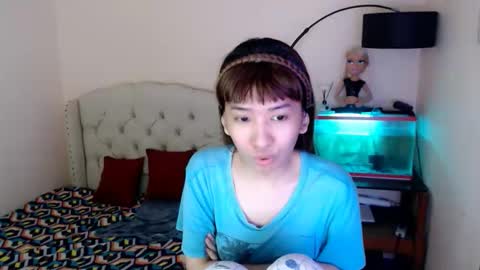 SHANTA FOX  s online show from 01/13/26, 01:44