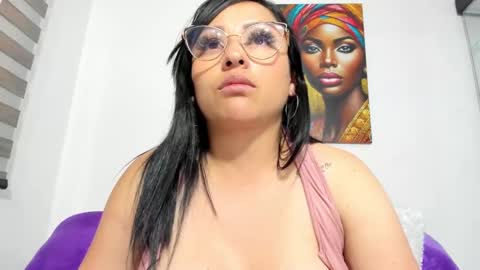 Snapshot of shantall_8 chatting on 02/10/25, 10:40 karol online show from 02/10/25, 10:40