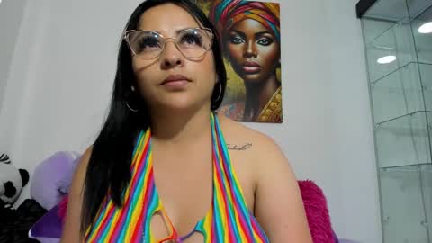 Snapshot of shantall_8 chatting on 02/11/25, 10:07 karol online show from 02/11/25, 10:07