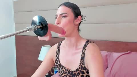  Shantall  online show from 10/19/25, 03:29