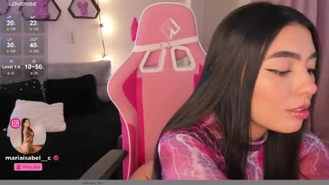 Snapshot of shantall_vidales chatting on 01/22/25, 07:03 online show from 01/22/25, 07:03