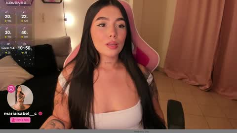 Snapshot of shantall_vidales chatting on 01/31/25, 06:13 online show from 01/31/25, 06:13