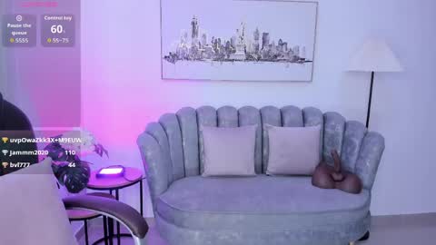 Shantall wills online show from 04/25/26, 01:52
