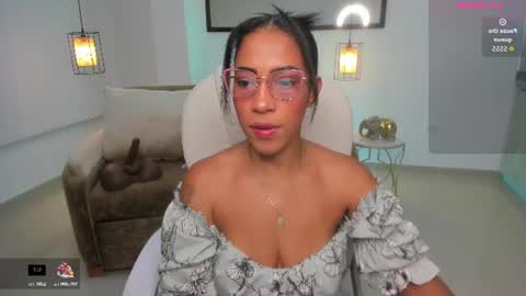 Snapshot of shantall_wills chatting on 07/10/26, 11:02 Shantall wills online show from 07/10/26, 11:02