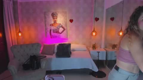 Shantal online show from 02/25/26, 10:58