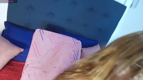 Snapshot of shantallvegga1 chatting on 10/03/25, 12:57 shantallvegga1 online show from 10/03/25, 12:57