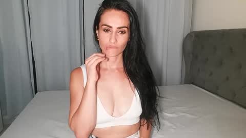 shantal online show from 03/03/25, 01:10