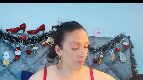 Snapshot of shantey_laurent chatting on 12/16/25, 03:17 shantey online show from 12/16/25, 03:17