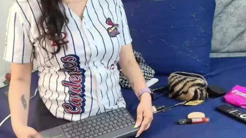 shantey online show from 03/05/26, 02:02