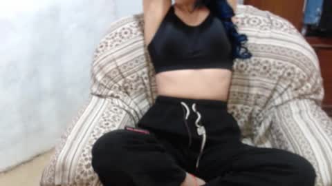 Snapshot of shanyflores5 chatting on 02/18/26, 11:55 shanyflores5 online show from 02/18/26, 11:55