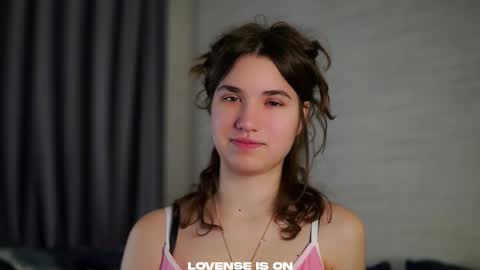 Snapshot of shapasser chatting on 11/05/25, 01:49 Ivy online show from 11/05/25, 01:49