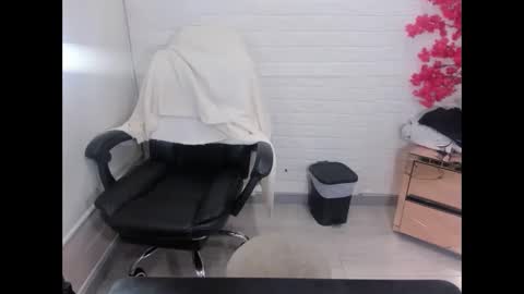 Shara Oz online show from 04/10/26, 03:12