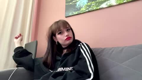 Kira online show from 05/10/26, 12:10
