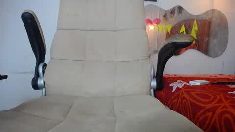 Snapshot of sharick_greco chatting on 10/05/25, 12:14 SHARICK online show from 10/05/25, 12:14