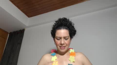 sharickleon11 online show from 10/22/25, 10:53