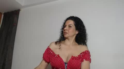 sharickleon11 online show from 01/13/26, 11:43