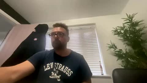 Sharksboy online show from 02/22/25, 07:23