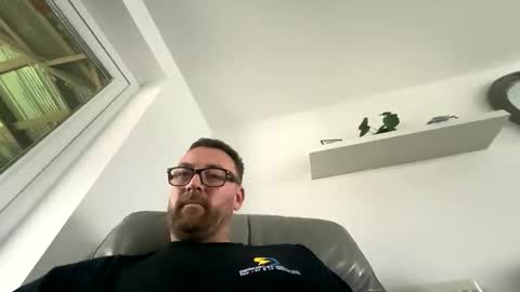 Sharksboy online show from 11/14/25, 01:32