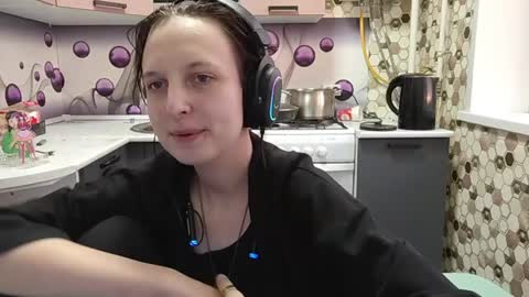 Snapshot of sharleenyodis chatting on 06/21/26, 05:04 Sara online show from 06/21/26, 05:04