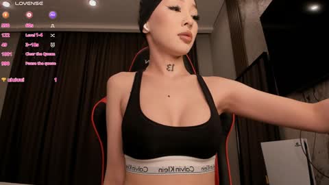 Sharlin  online show from 02/08/25, 01:00