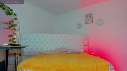 Sharlot online show from 12/03/25, 12:03