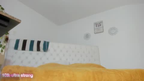 Sharlot online show from 12/17/25, 12:11