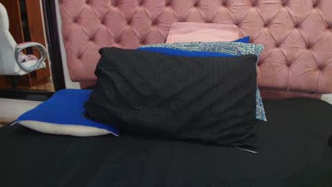 Sharlott online show from 01/21/25, 11:56