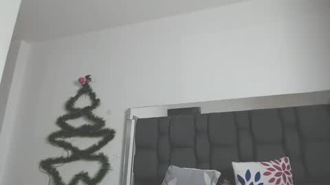 Sharlotte online show from 01/11/25, 01:48