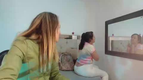 Sara online show from 02/11/25, 02:46