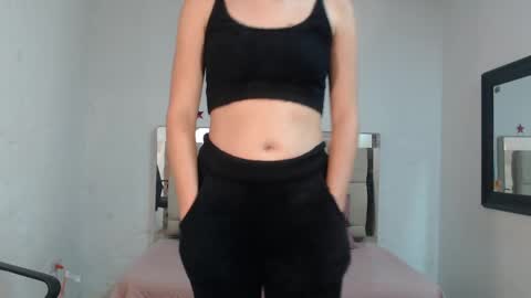 Sara online show from 03/05/25, 02:01