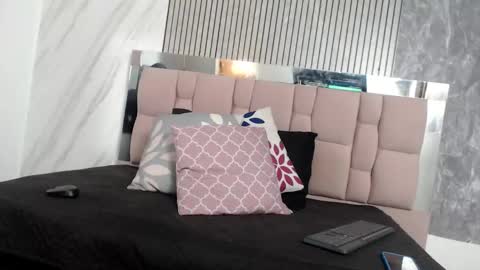 Sara online show from 12/16/25, 12:10